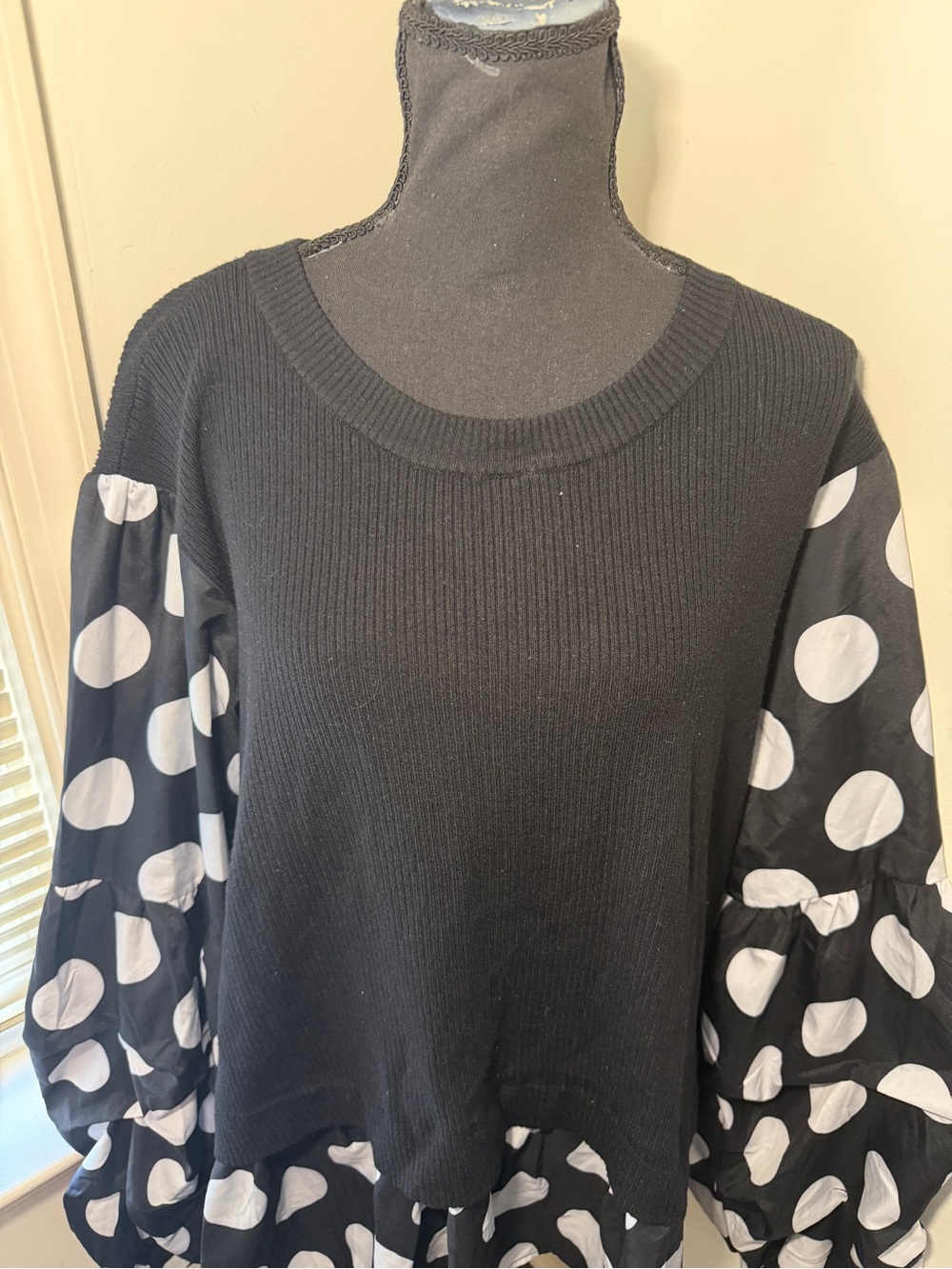 Ashley Stewart Plus Size 22/24 Black White Polka Dot Rib Knit Sweater Tunic Top - Picture 2 of 7